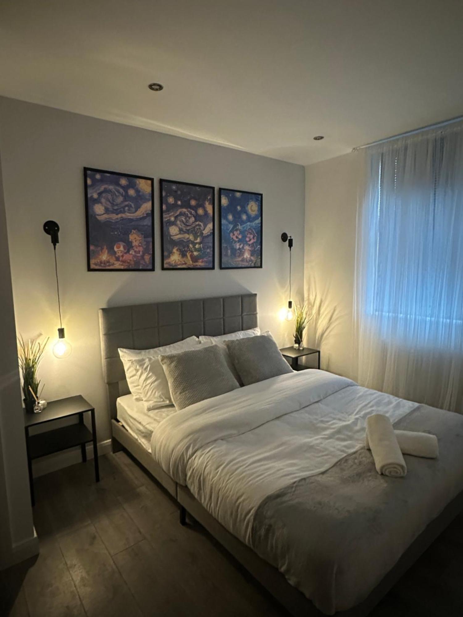 לייסטר Retro Suite A Luxury Apartment With King Size Bed Wii Games And Entertainment מראה חיצוני תמונה